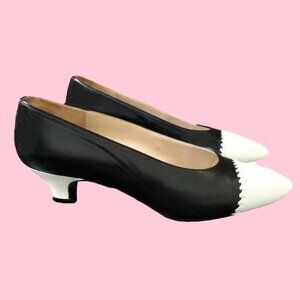 Chanel Classic Black & White Leather Cap Toe Heels Pumps 36/ 6